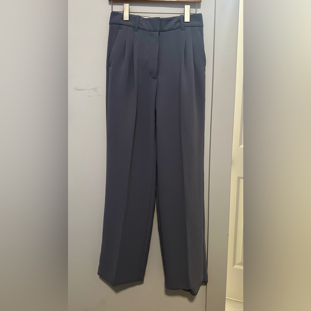 Aritzia effortless pant_size 6_light blue/grey